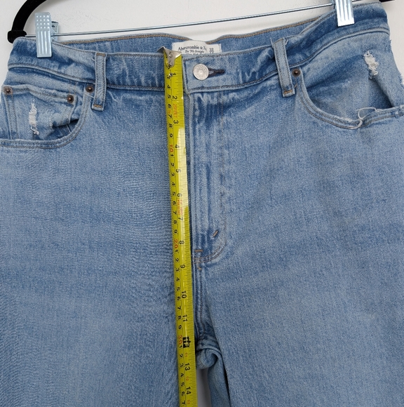 Abercrombie Curve Love 14L/32 90s Straight Ultra High Rise Jeans Distressed - Picture 11 of 16